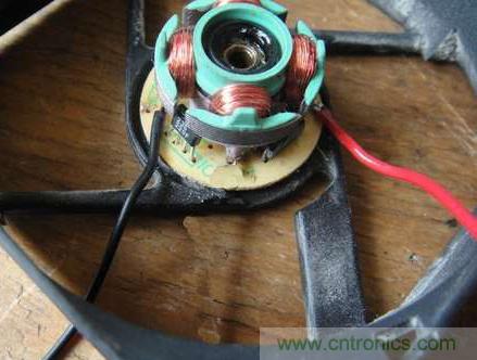 想減少電費(fèi)嗎？DIY一個(gè)迷你風(fēng)力發(fā)電機(jī)吧