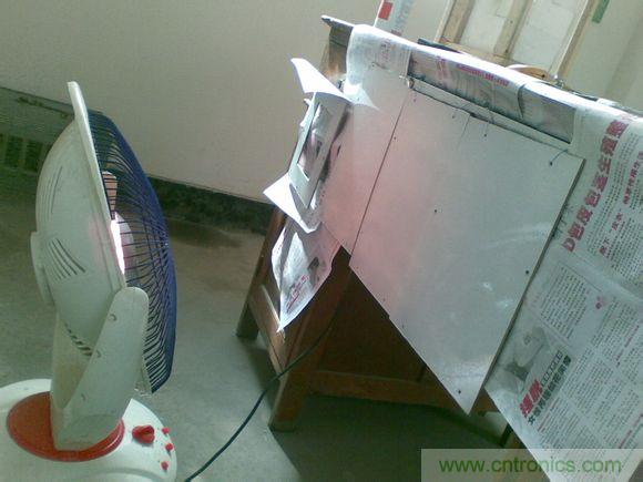牛人DIY:百元自制車(chē)載冰箱