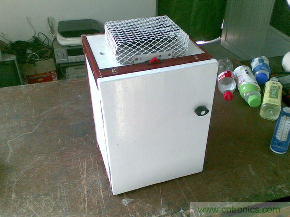 牛人DIY:百元自制車(chē)載冰箱