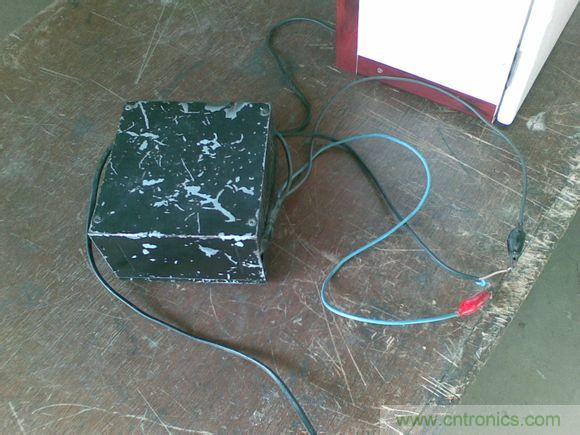牛人DIY:百元自制車(chē)載冰箱