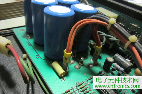 用料很給力！專業(yè)后級功放美國高峰FA1201拆解