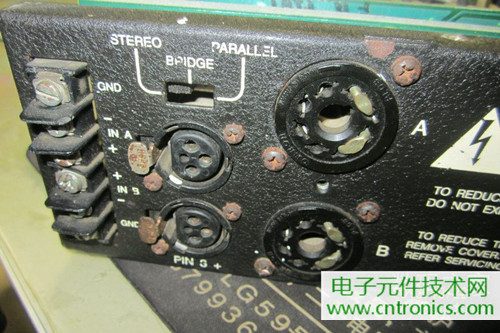 用料很給力！專業(yè)后級功放美國高峰FA1201拆解