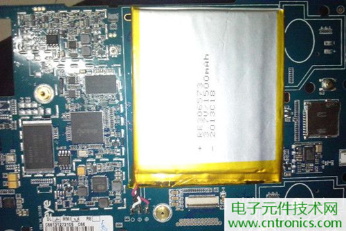 不怕摔的電紙書(shū)！一款柔性屏電子書(shū)閱讀器拆解