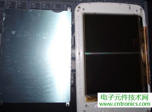 探秘電子紙！一款電紙書的電子墨水屏拆解