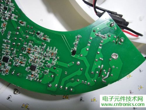 高端大氣上檔次！智能遙控調(diào)光LED吸頂燈拆解