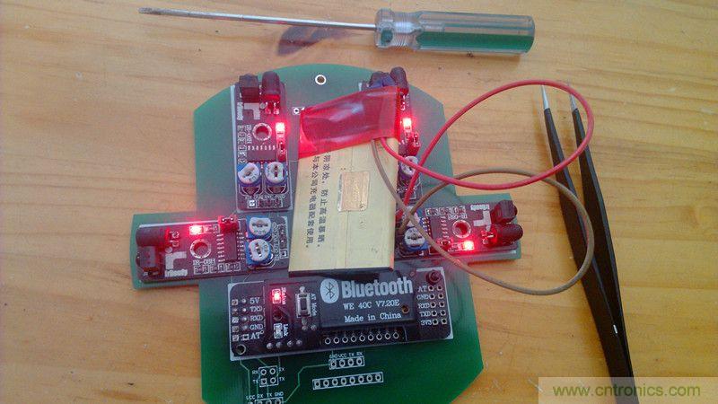 牛人力作！PCB版藍(lán)牙智能小車DIY