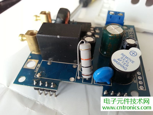 一款觸控開關(guān)拆解，做工不錯