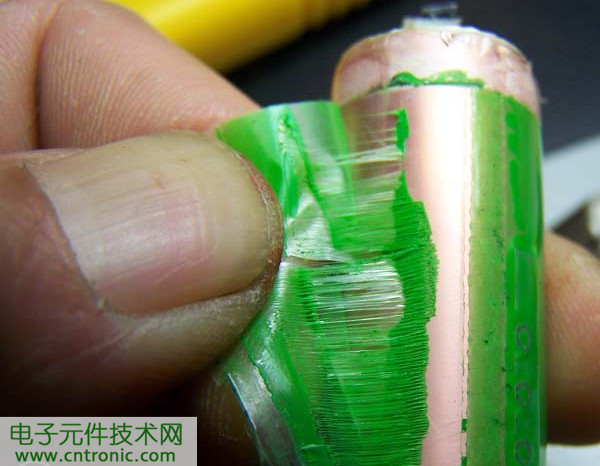 筆記本電池拆解，探秘電池內(nèi)部結(jié)構(gòu)