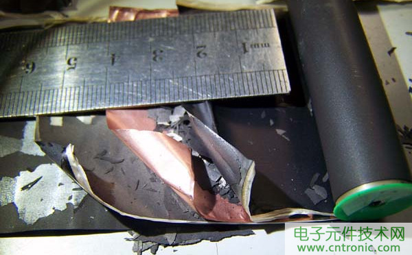 筆記本電池拆解，探秘電池內(nèi)部結(jié)構(gòu)