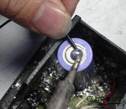 達(dá)人創(chuàng)意DIY:無線2.4G音頻收發(fā)器