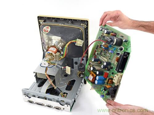 拆！古董級Macintosh 128K電腦