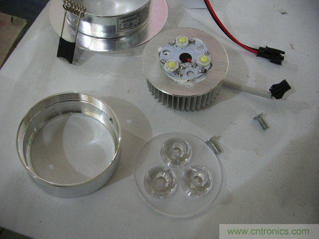 DIY：大雄家的路燈，帶你找回童年的記憶
