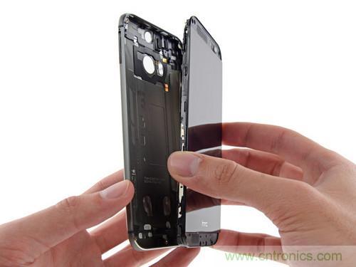 牛人強拆！新HTC One(M8)真機精密做工難修理