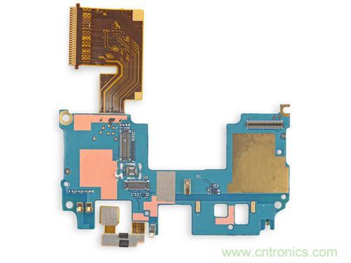 牛人強拆！新HTC One(M8)真機精密做工難修理