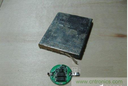 DIY頭戴式藍(lán)牙耳機(jī)，