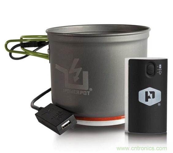 圖6：Powerpot設(shè)備利用熱源發(fā)電，使用者能一邊烹煮食物一邊為移動(dòng)設(shè)備充電。