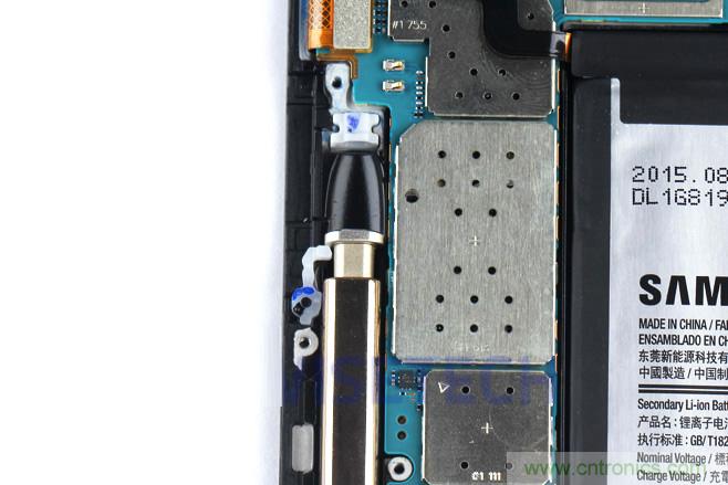 Galaxy Note5拆解，與S系列差距日漸模糊