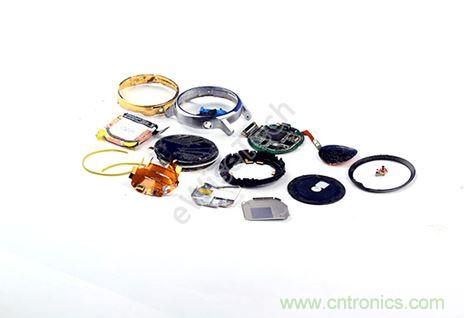 MOTO 360二代智能手表拆解：只有細(xì)節(jié)，沒(méi)有亮點(diǎn)
