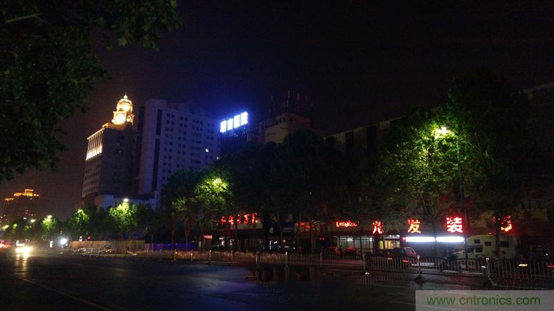 無邊框的 nubia Z9 ，一款既有驚喜，又有驚艷的智能手機(jī)