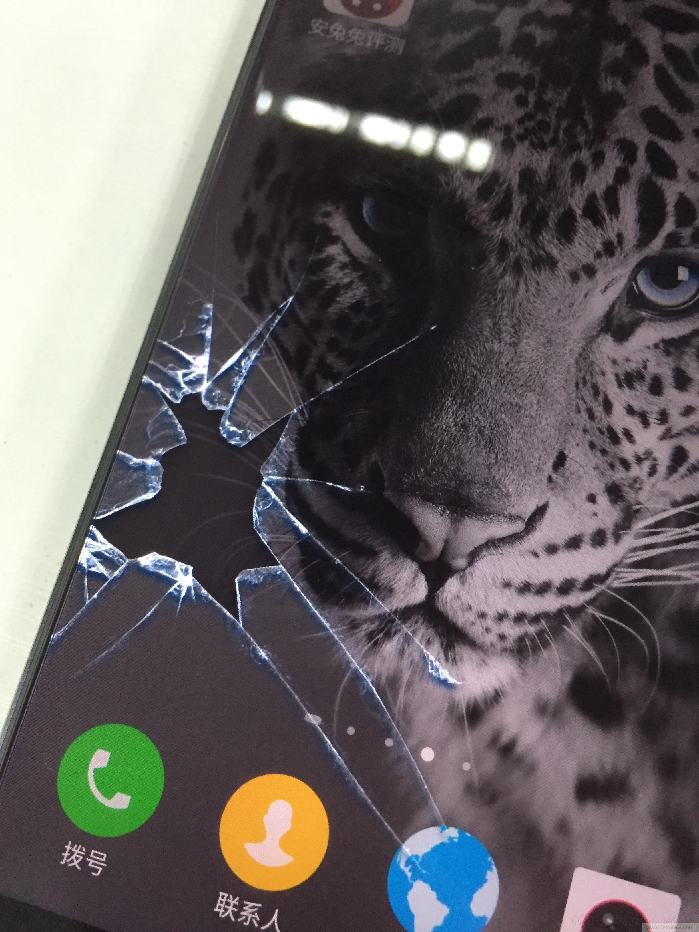 無邊框的 nubia Z9 ，一款既有驚喜，又有驚艷的智能手機(jī)