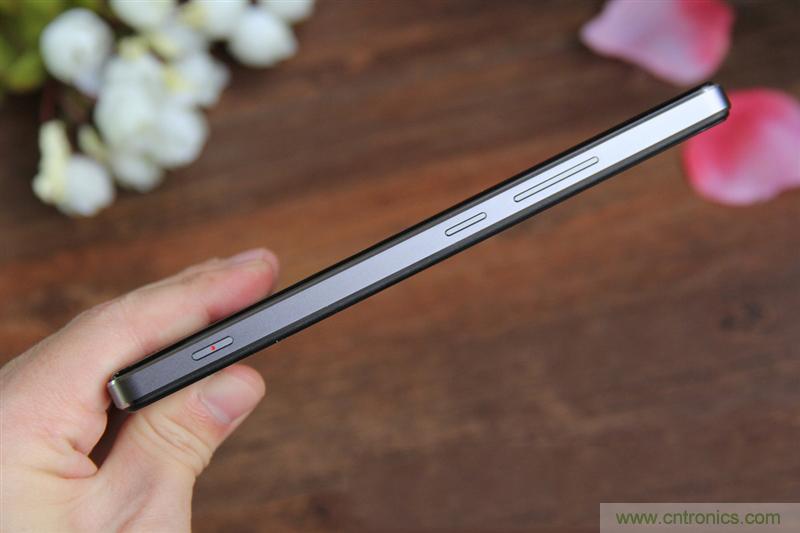 無邊框的 nubia Z9 ，一款既有驚喜，又有驚艷的智能手機(jī)