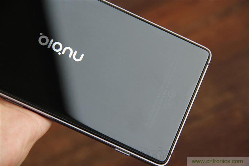 無邊框的 nubia Z9 ，一款既有驚喜，又有驚艷的智能手機(jī)