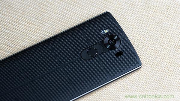 業(yè)界良心 LG V10 評測:剛毅、冷峻，不失人性化
