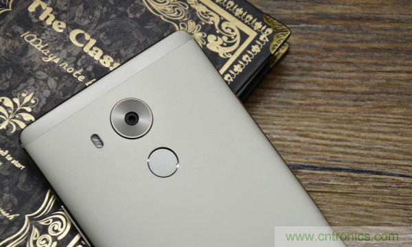 新旗艦Mate 8全評(píng)測：橫空出世！能否延續(xù)一機(jī)難求？