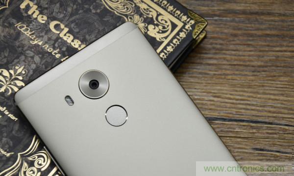 新旗艦Mate 8全評(píng)測：橫空出世！能否延續(xù)一機(jī)難求？