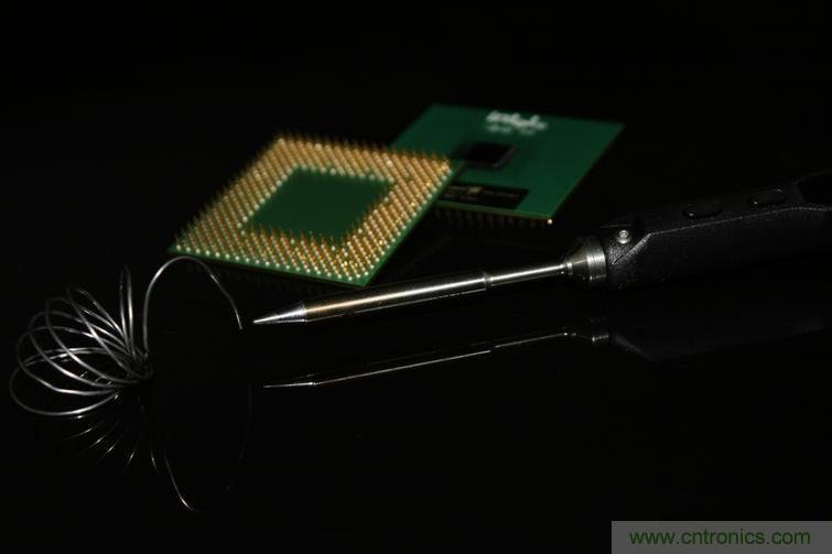 一款能喚起 70 后工程師朋友“童年趣事”的迷你電烙鐵！
