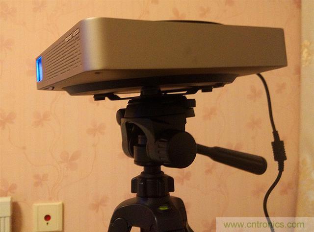 無屏電視時代已然來臨，客廳你做好準備了嗎？