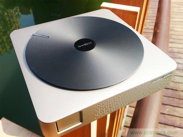 無屏電視時代已然來臨，客廳你做好準備了嗎？