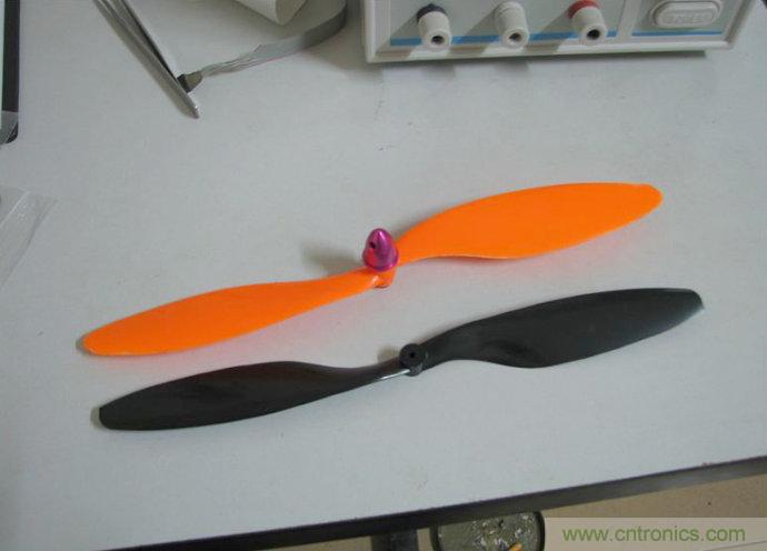 無人機 DIY 制作全過程，酷得不要不要的！