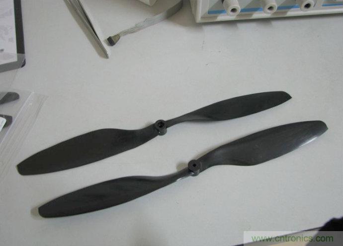 無人機 DIY 制作全過程，酷得不要不要的！