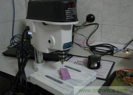無人機 DIY 制作全過程，酷得不要不要的！