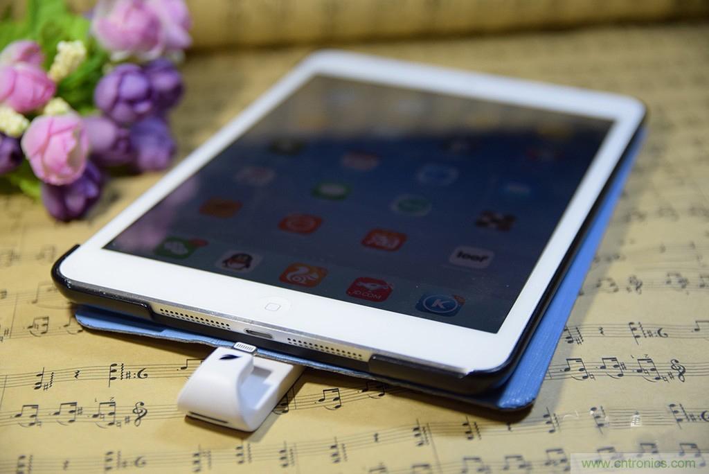 不越獄，就能隨意給iPad增容的影音娛樂利器