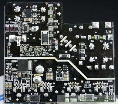 69元小米4口USB充電器詳細拆解，看完你也能DIY一個