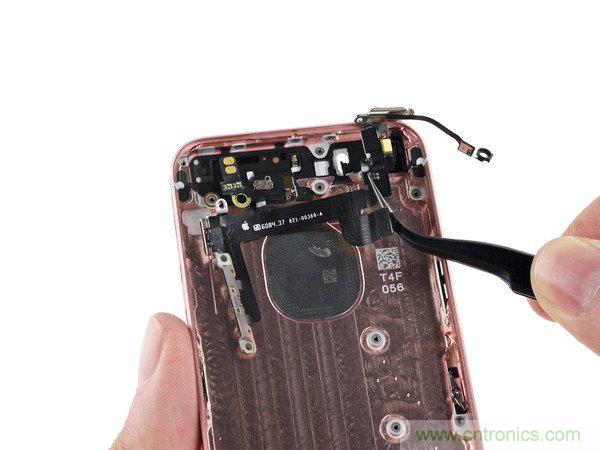 有什么地方?jīng)]有變？iPhone SE真機拆解