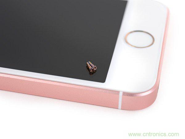 有什么地方?jīng)]有變？iPhone SE真機拆解