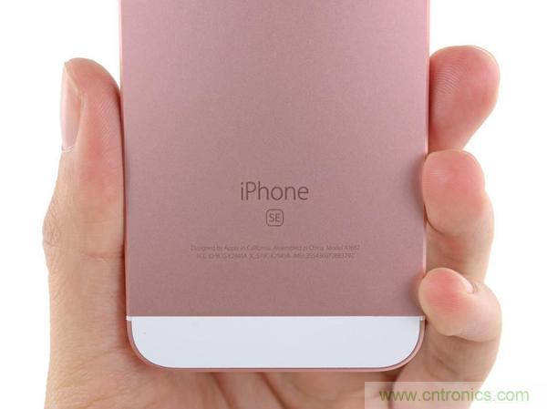 有什么地方?jīng)]有變？iPhone SE真機拆解