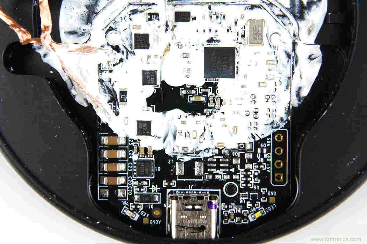 拆解對比：系出同門，小米、紫米無線充電器的差別有多大？