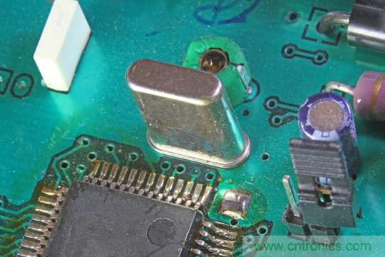 淺談晶體晶振區(qū)別、應用范圍及用法