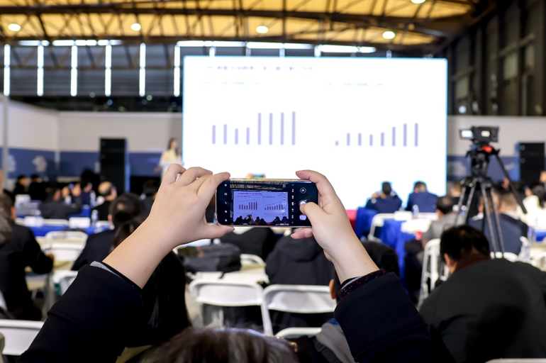 2025中國IC獨角獸論壇滬上啟幕，賦能半導體產(chǎn)業(yè)新未來