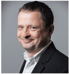 本屆峰會以 “你好，數(shù)字具身 (Hello, Digital Embodiment)” 為議題，直指下一代AI發(fā)展的核心——如何讓智能體更好地感知并與物理世界交互。屆時，Arm、西門子、SiPearl、Prophesee、芯原股份、思特威、英諾達(dá)等國內(nèi)外半導(dǎo)體巨頭的掌門人與高管將罕見同臺，從芯片設(shè)計、視覺傳感、EDA工具到系統(tǒng)架構(gòu)，共同勾勒千億增量市場的技術(shù)路線與商業(yè)藍(lán)圖。席位緊張，機(jī)遇不容錯過。