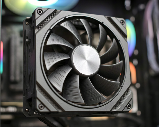 CPU總是過熱降頻？工程師教你只看這5個核心參數(shù)，選出高性價比靜音風扇